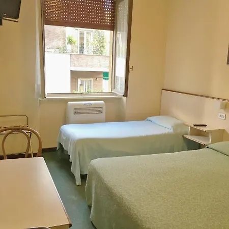 波士顿酒店 酒店