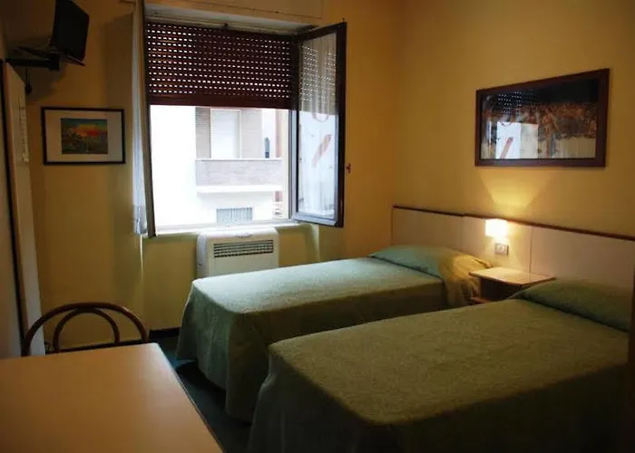 Otel Boston 2*